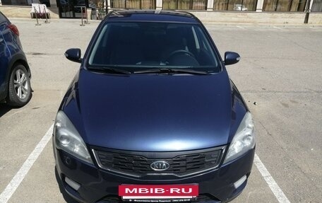 KIA cee'd I рестайлинг, 2011 год, 800 000 рублей, 2 фотография