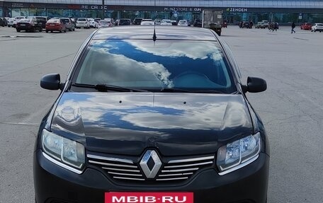 Renault Logan II, 2016 год, 450 000 рублей, 2 фотография