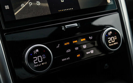 Land Rover Discovery IV, 2022 год, 7 730 000 рублей, 26 фотография
