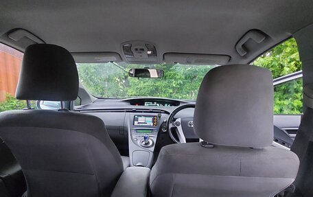 Toyota Prius, 2010 год, 1 050 000 рублей, 12 фотография