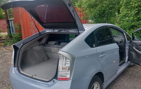 Toyota Prius, 2010 год, 1 050 000 рублей, 20 фотография
