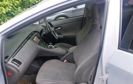 Toyota Prius, 2010 год, 1 050 000 рублей, 27 фотография