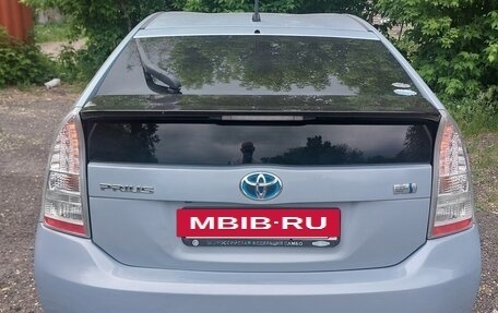 Toyota Prius, 2010 год, 1 050 000 рублей, 33 фотография