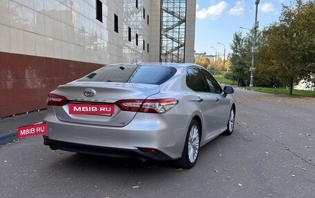 Toyota Camry, 2018 год, 2 650 000 рублей, 8 фотография