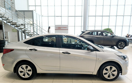 Hyundai Solaris II рестайлинг, 2016 год, 856 000 рублей, 8 фотография
