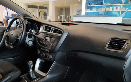 KIA cee'd III, 2013 год, 989 000 рублей, 21 фотография