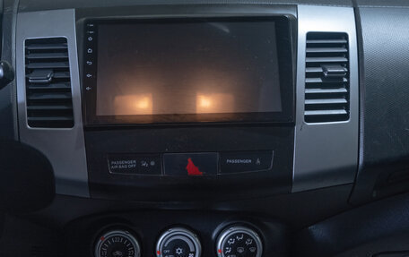 Mitsubishi Outlander III рестайлинг 3, 2008 год, 1 299 000 рублей, 13 фотография