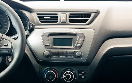 KIA Rio III рестайлинг, 2014 год, 1 090 000 рублей, 19 фотография