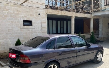 Opel Vectra B рестайлинг, 1996 год, 295 000 рублей, 1 фотография