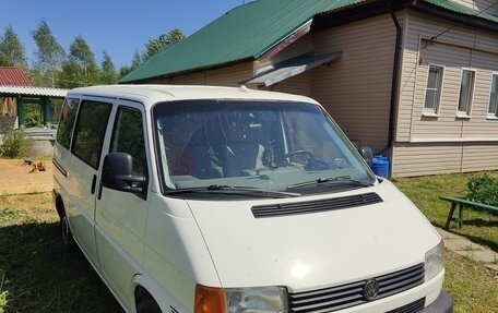 Volkswagen Transporter T4, 2001 год, 880 000 рублей, 1 фотография