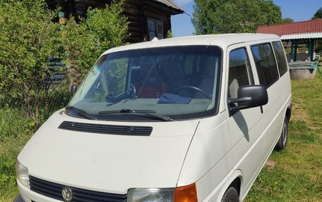 Volkswagen Transporter T4, 2001 год, 880 000 рублей, 2 фотография