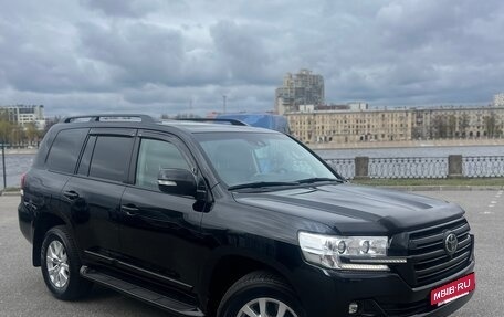Toyota Land Cruiser 200, 2016 год, 7 500 000 рублей, 4 фотография