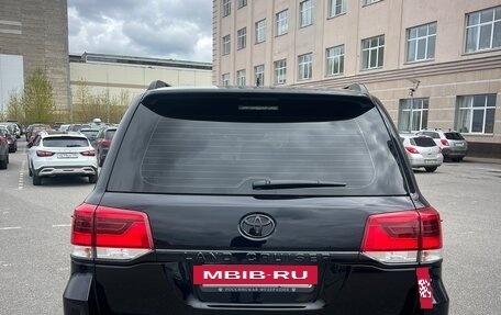 Toyota Land Cruiser 200, 2016 год, 7 500 000 рублей, 5 фотография
