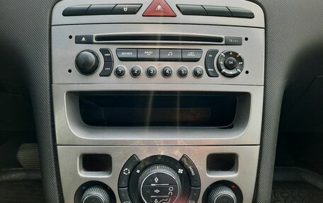 Peugeot 308 II, 2011 год, 399 000 рублей, 12 фотография