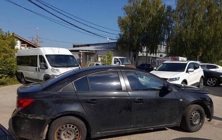 Chevrolet Cruze II, 2010 год, 385 900 рублей, 3 фотография