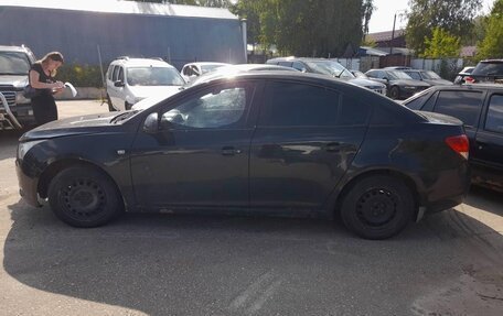 Chevrolet Cruze II, 2010 год, 385 900 рублей, 2 фотография