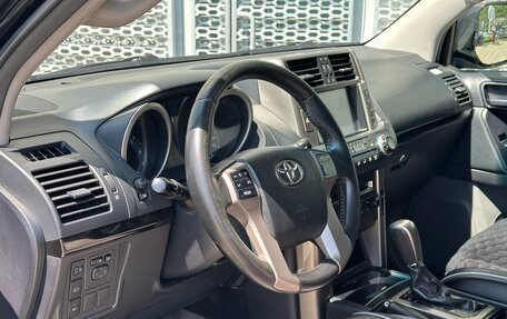 Toyota Land Cruiser Prado 150 рестайлинг 2, 2013 год, 3 100 000 рублей, 5 фотография