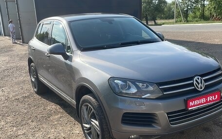 Volkswagen Touareg III, 2011 год, 1 750 000 рублей, 1 фотография
