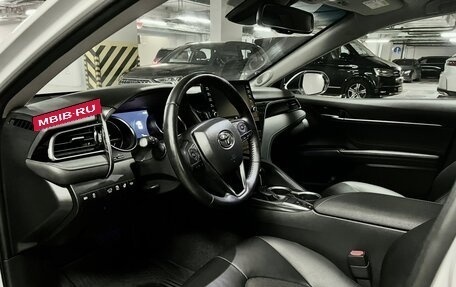 Toyota Camry, 2021 год, 3 900 000 рублей, 15 фотография