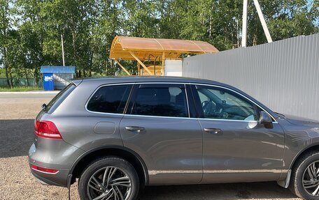 Volkswagen Touareg III, 2011 год, 1 750 000 рублей, 11 фотография
