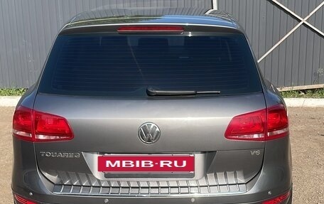 Volkswagen Touareg III, 2011 год, 1 750 000 рублей, 12 фотография