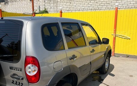 Chevrolet Niva I рестайлинг, 2014 год, 650 000 рублей, 2 фотография