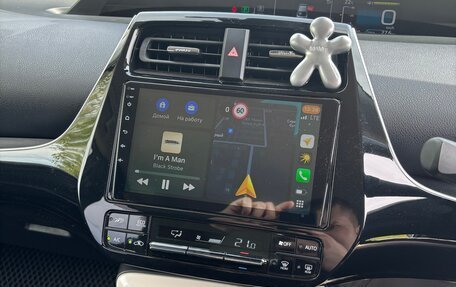 Toyota Prius IV XW50, 2016 год, 1 770 000 рублей, 18 фотография