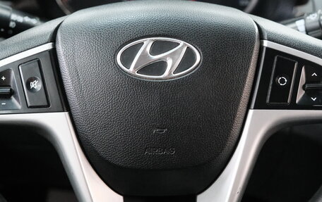 Hyundai Solaris II рестайлинг, 2011 год, 679 000 рублей, 14 фотография