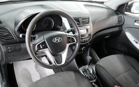 Hyundai Solaris II рестайлинг, 2011 год, 679 000 рублей, 11 фотография