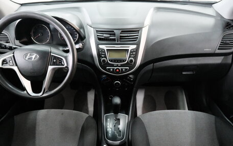 Hyundai Solaris II рестайлинг, 2011 год, 679 000 рублей, 16 фотография
