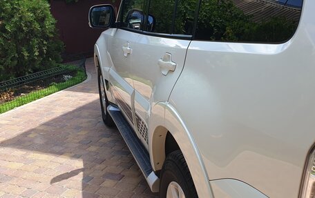 Mitsubishi Pajero IV, 2014 год, 2 650 000 рублей, 4 фотография