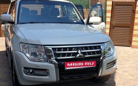Mitsubishi Pajero IV, 2014 год, 2 650 000 рублей, 20 фотография