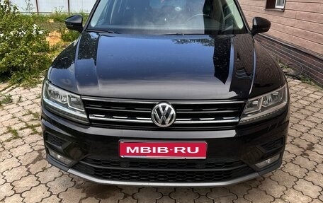 Volkswagen Tiguan II, 2020 год, 2 600 000 рублей, 1 фотография