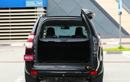 Toyota Land Cruiser Prado 150 рестайлинг 2, 2015 год, 4 187 000 рублей, 20 фотография