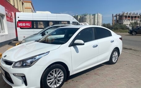 KIA Rio IV, 2017 год, 1 580 000 рублей, 2 фотография