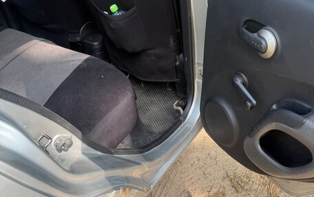 Nissan Micra III, 2004 год, 350 000 рублей, 5 фотография