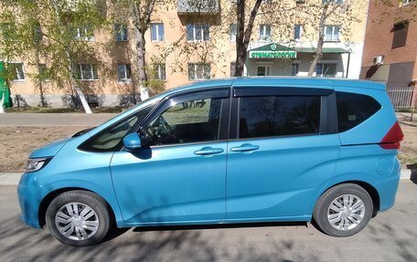 Honda Freed II, 2019 год, 1 450 000 рублей, 3 фотография