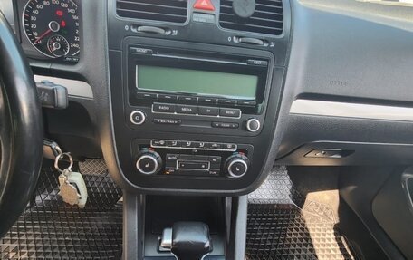 Volkswagen Jetta VI, 2010 год, 835 000 рублей, 12 фотография