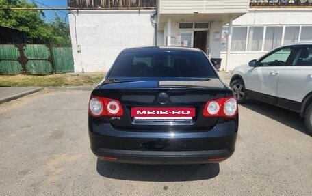 Volkswagen Jetta VI, 2010 год, 835 000 рублей, 9 фотография
