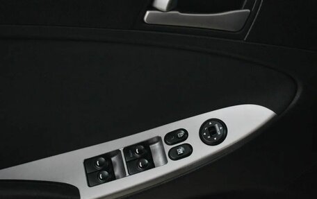 Hyundai Solaris II рестайлинг, 2016 год, 1 020 000 рублей, 9 фотография