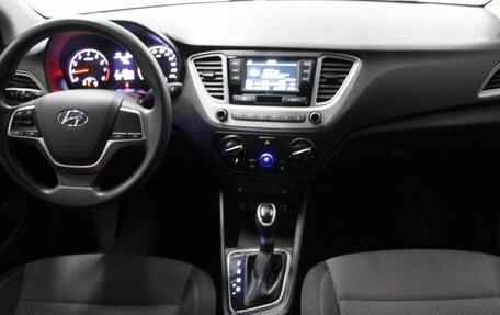 Hyundai Solaris II рестайлинг, 2020 год, 1 300 000 рублей, 17 фотография