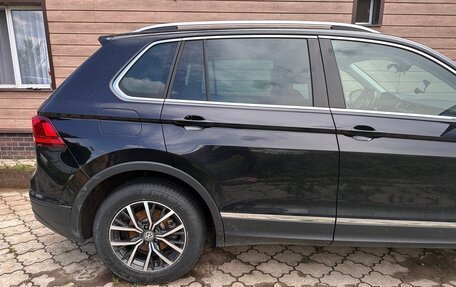 Volkswagen Tiguan II, 2020 год, 2 600 000 рублей, 5 фотография