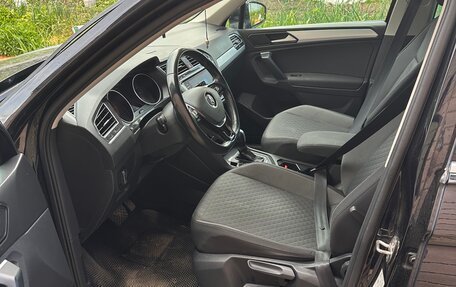 Volkswagen Tiguan II, 2020 год, 2 600 000 рублей, 10 фотография