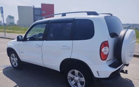 Chevrolet Niva I рестайлинг, 2013 год, 600 000 рублей, 12 фотография