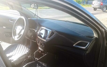 Hyundai Solaris II рестайлинг, 2021 год, 1 570 000 рублей, 4 фотография