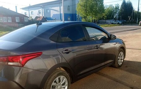 Hyundai Solaris II рестайлинг, 2021 год, 1 570 000 рублей, 9 фотография
