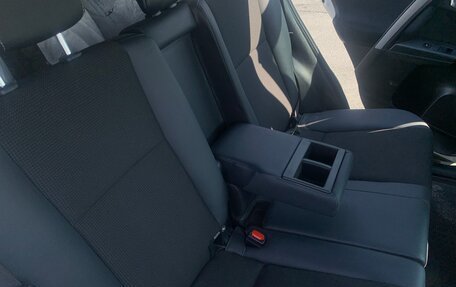Toyota RAV4, 2016 год, 2 650 000 рублей, 13 фотография
