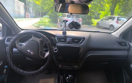 KIA Rio III рестайлинг, 2015 год, 700 000 рублей, 4 фотография