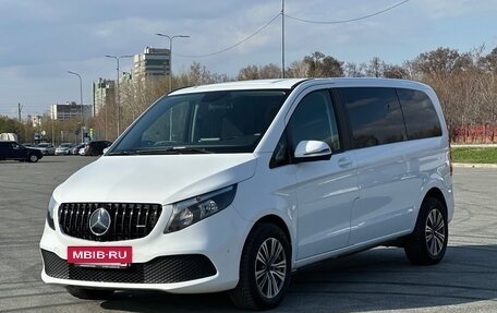 Mercedes-Benz V-Класс, 2019 год, 4 590 000 рублей, 3 фотография