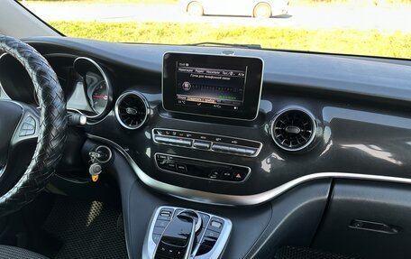 Mercedes-Benz V-Класс, 2019 год, 4 590 000 рублей, 28 фотография